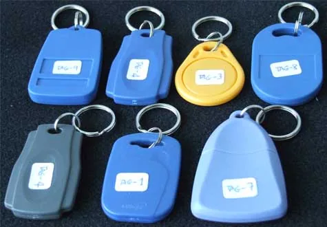 RFID Tag แบบพวงกุญแจหลายสี ติดป้ายหมายเลขกำกับ ใช้ผูกไปกับมัดงานในสายการผลิต